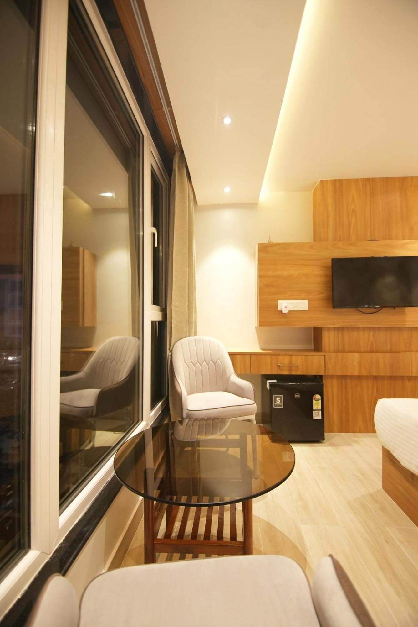 Hotel Dc Star Καλκούτα Εξωτερικό φωτογραφία