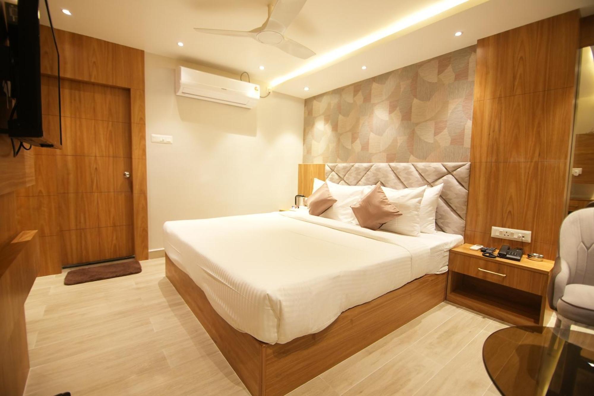 Hotel Dc Star Καλκούτα Εξωτερικό φωτογραφία