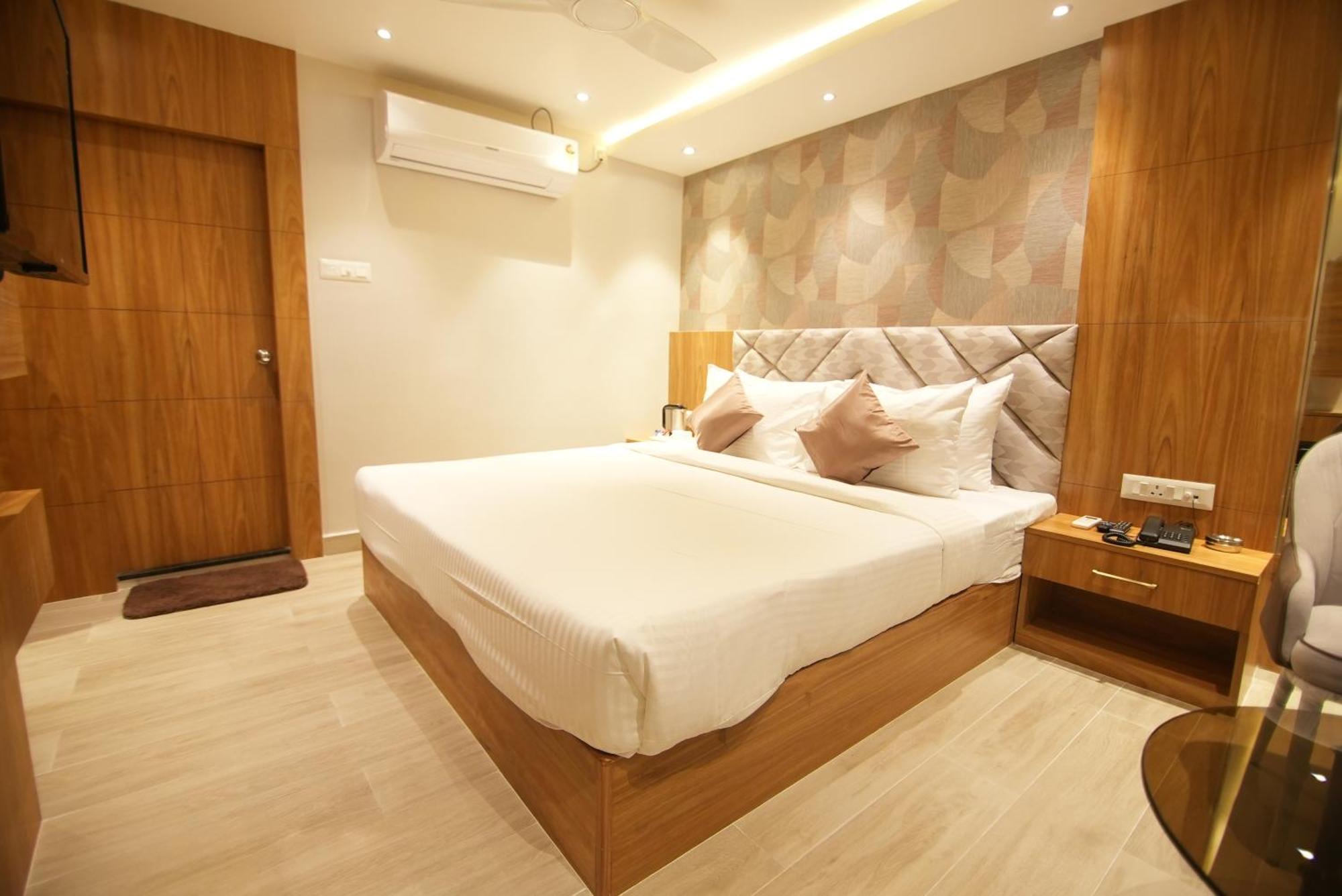 Hotel Dc Star Καλκούτα Εξωτερικό φωτογραφία